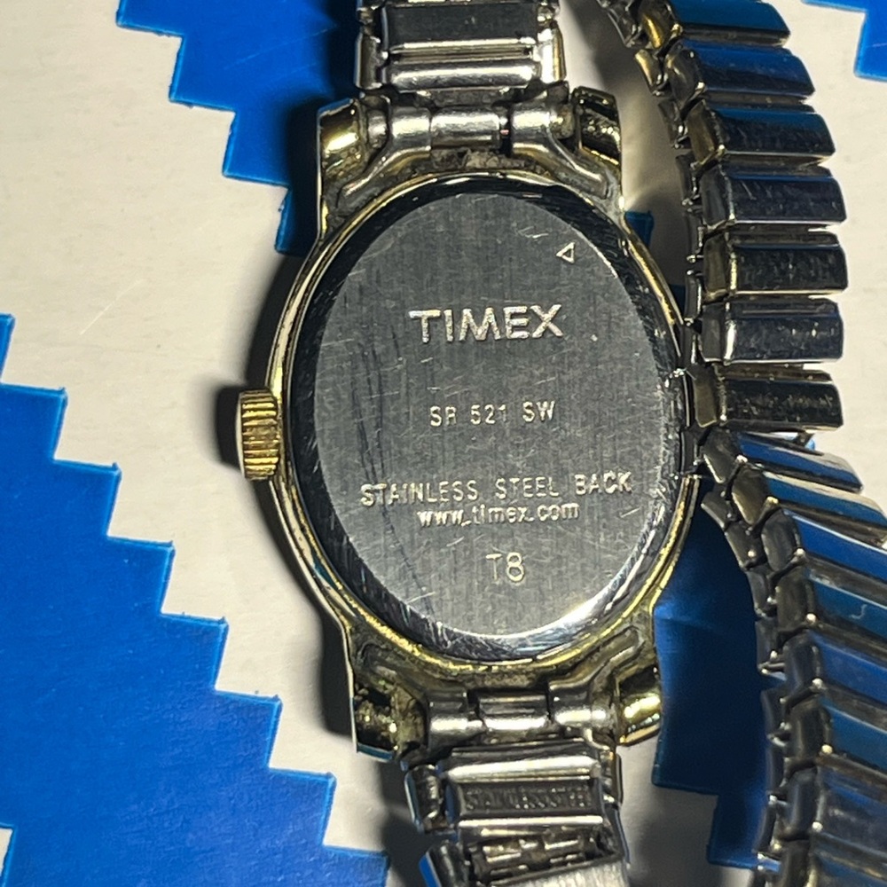 Vintage Timex Silver and Gold Watch - Read description